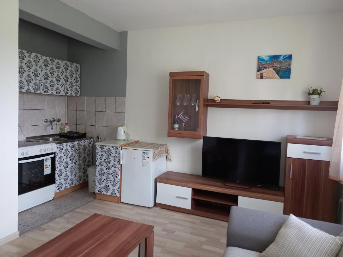 Apartman Filip Leilighet Smoljanac Eksteriør bilde